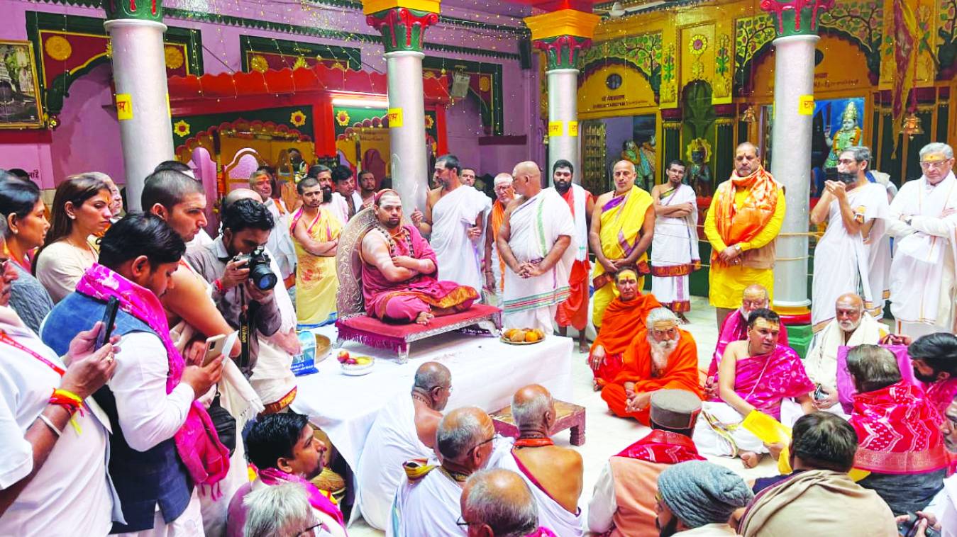 मां अन्नपूर्णा मंदिर में शुरू हुआ कुंभाभिषेक महानुष्ठान