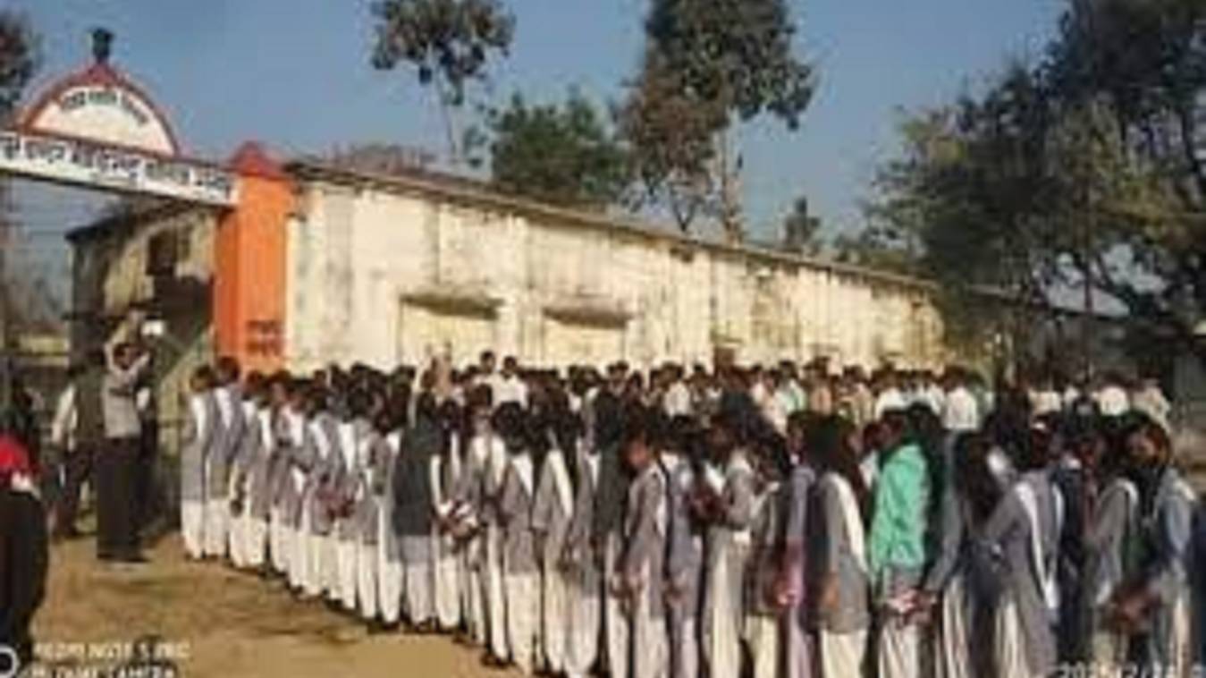 यूपी बोर्ड हाई स्कूल एवं इंटरमीडिएट एग्जाम आज से शुरू, वाराणसी में 92,563 परीक्षार्थी, सीसीटीवी कैमरों से हो रही निगरानी