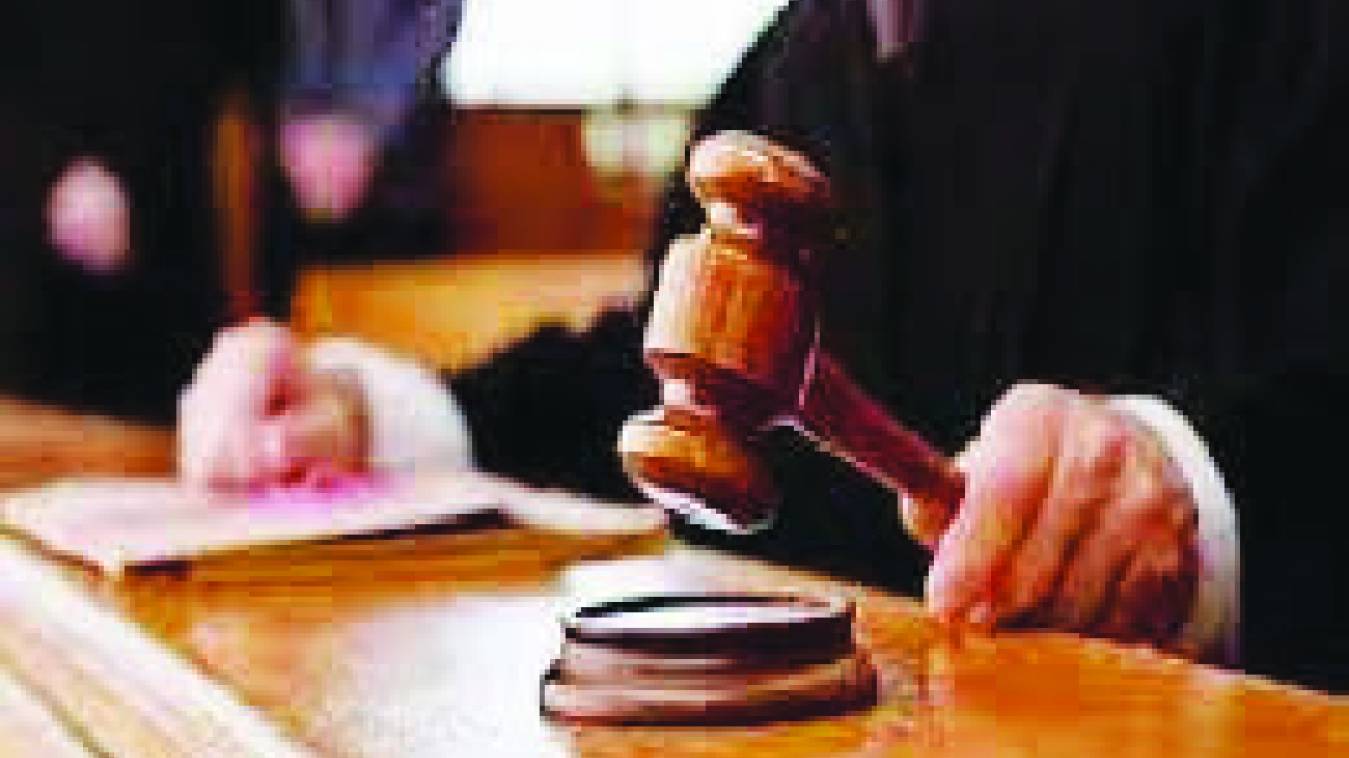 पायजामे के नाड़े को तोड़ना रेप की कोशिश नहीं...हाईकोर्ट