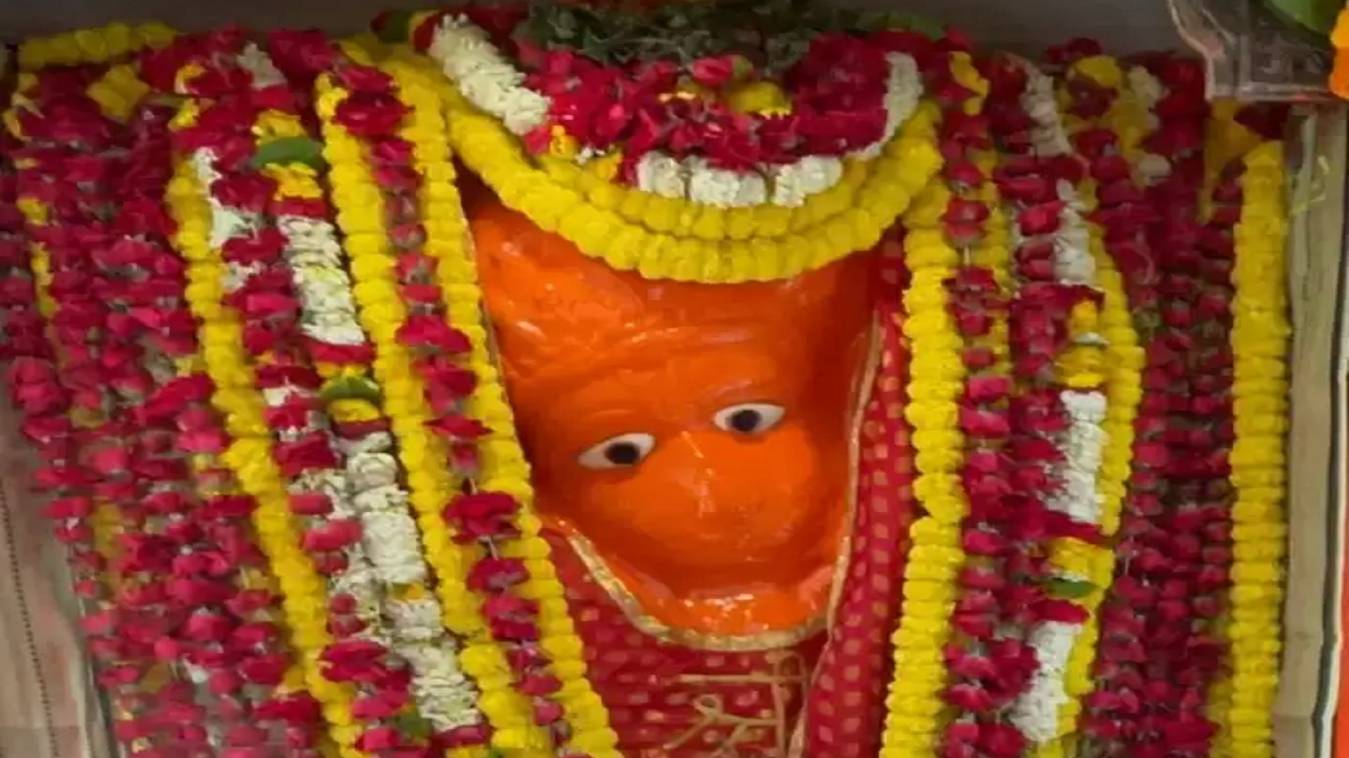  Hanuman Jayanti: विश्वनाथ धाम में अक्षयवट हनुमान जी का मनाया गया जन्मोत्सव, दर्शन कर रहे भक्त