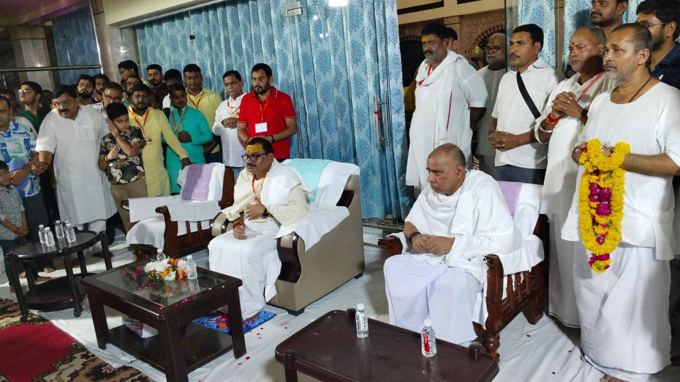 अघोराचार्य के अवतरण दिवस पर 33 युगल बंधे परिणय सूत्र में