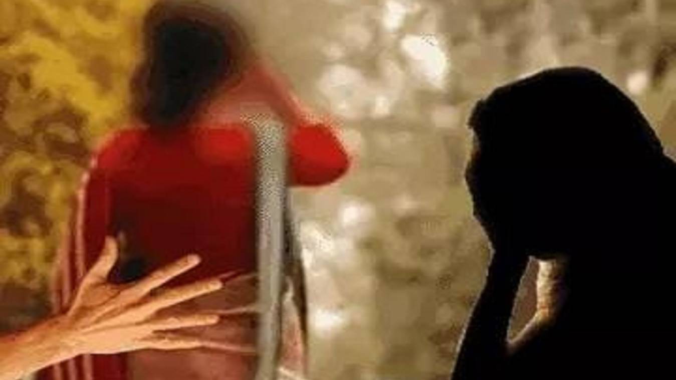 डीन की करतूतों से शर्मशार हुआ विद्या का मंदिर