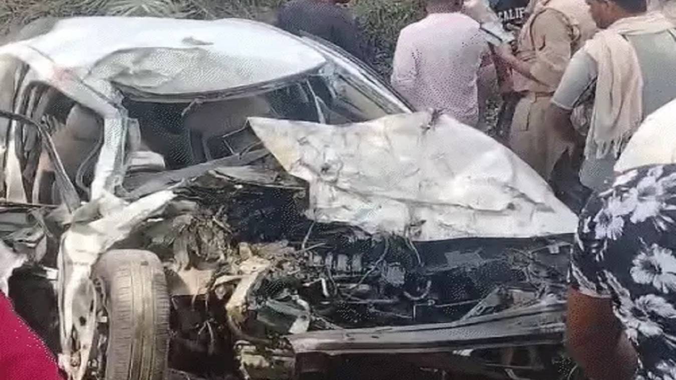 लखनऊ-कानपुर हाईवे पर दर्दनाक हादसा, बेकाबू टैंकर ने कार को मारी टक्कर, दादा-दादी और पोती की मौत