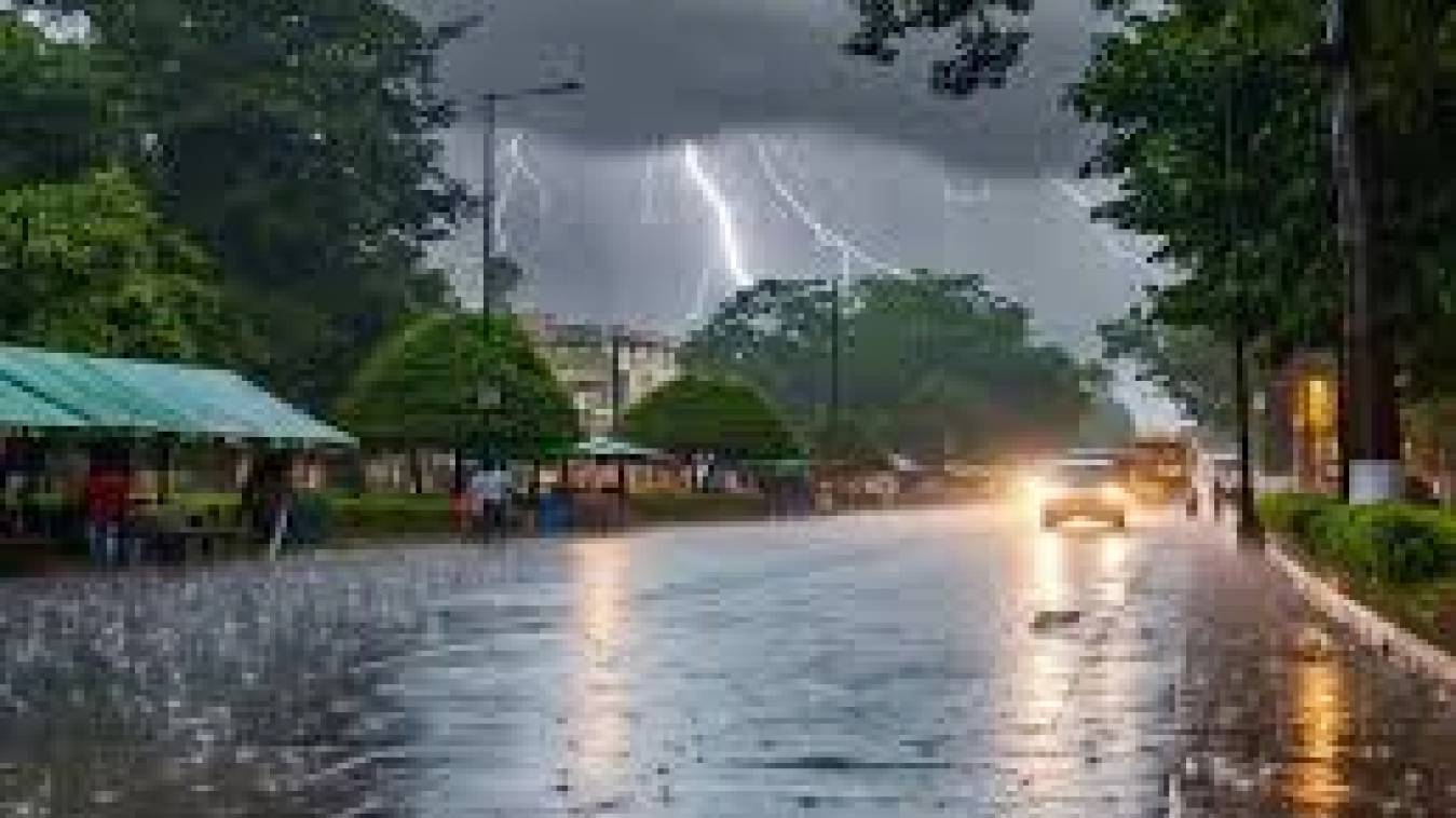 weather update: यूपी में मौसम बदला... नौतपा में गिरेंगे ओले