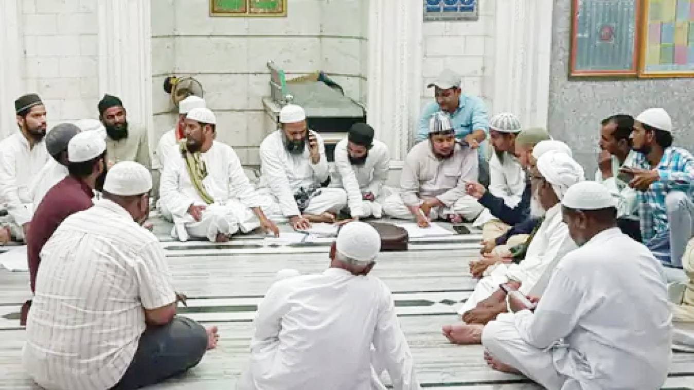 बकरीद की नमाज का समय तय:7 जून को 17 मस्जिदों में अलग-अलग समय पर होगी नमाज