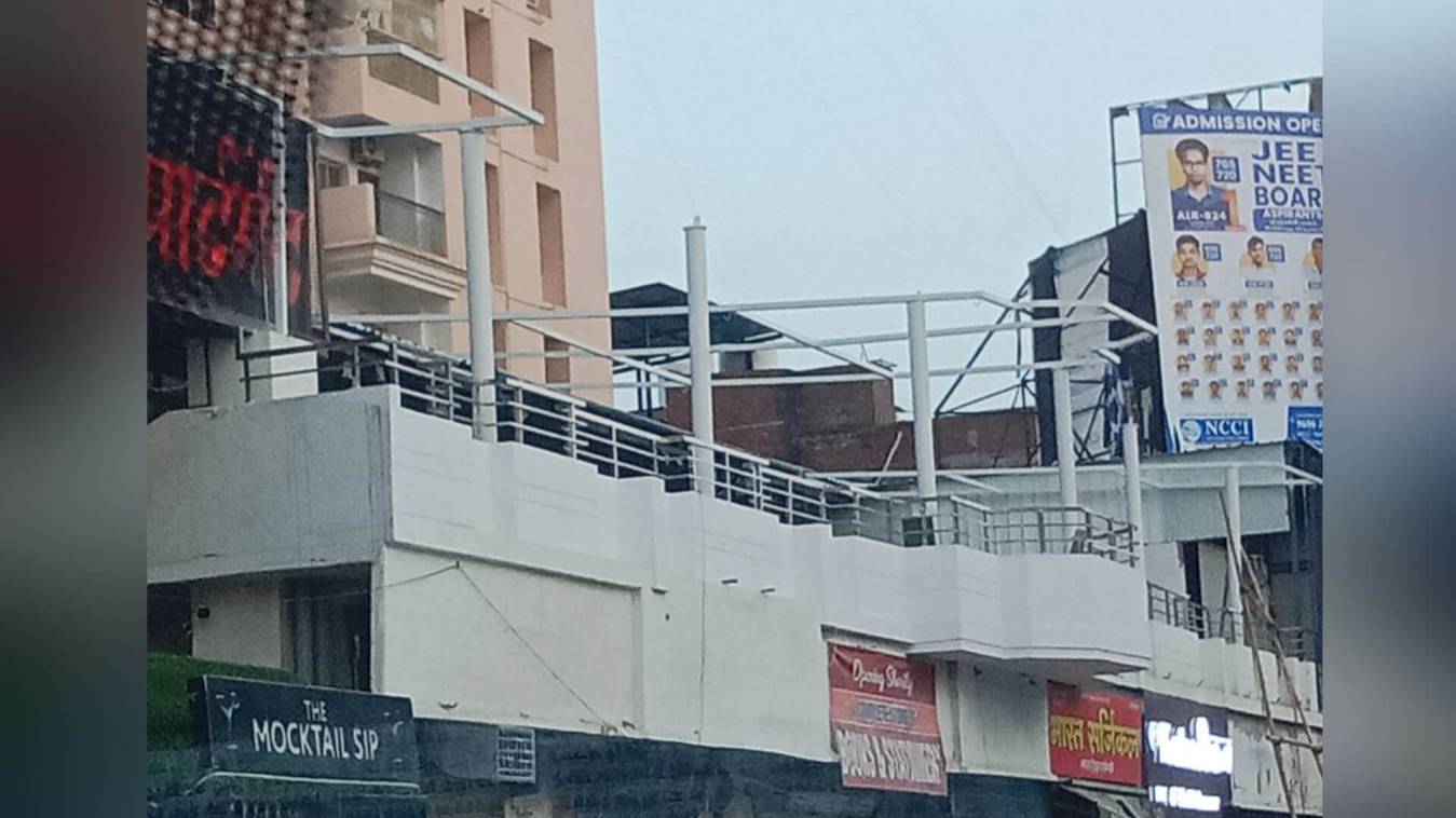 संजीव कुमार ने फिर लिया अवैध निर्माण का ठेका !