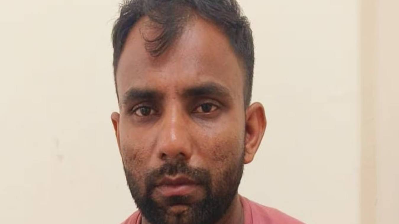 मेरठ में AK-47 के 70 कारतूसों के साथ सेना का जवान गिरफ्तार, जाँच में खुलासा- सौदा करने के लिए ली थी ड्यूटी से छुट्टी