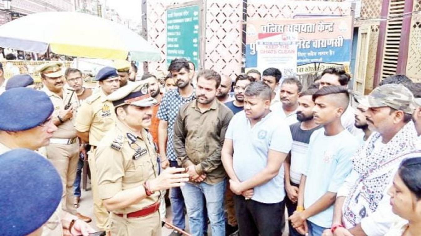 सीपी ने यातायात मित्रों से किया संवाद