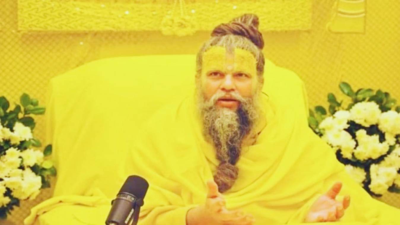 जो गुरु शरीर को स्पर्श करे वह पाखंडी है, संत नहीं...प्रेमानंद महाराज के कठोर शब्द....जानें ऐसा क्यों कहा