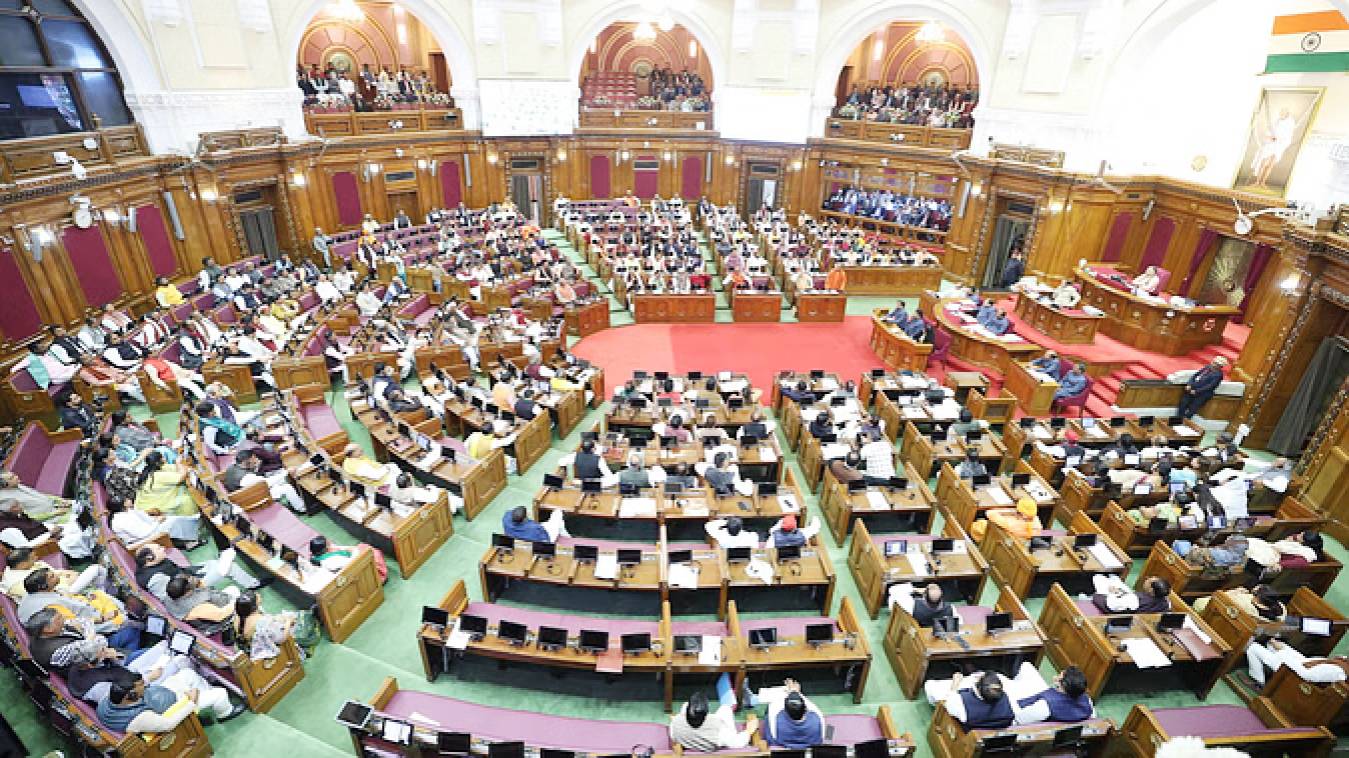 यूपी विधानसभा में होगी हाई-टेक AI कैमरों की एंट्री, ब्लैकलिस्ट चेहरों को भी पहचान लेगा ये सिस्टम!