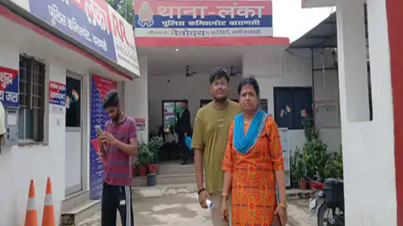 बीएचयू के सर सुंदरलाल चिकित्सालय में महिला तीमारदार से मारपीट, मरीज के इलाज में लापरवाही होने पर उठाई आवाज, लंका थाने में शिकायत