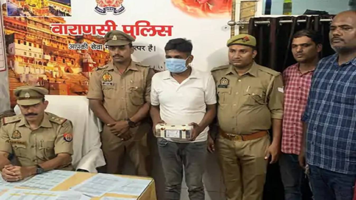 फर्जी आरपीएफ इंस्पेक्टर गिरफ्तार, नकली पिस्टल और फर्जी आईडी कार्ड के साथ दुकानदारों से कर रहा था वसूली