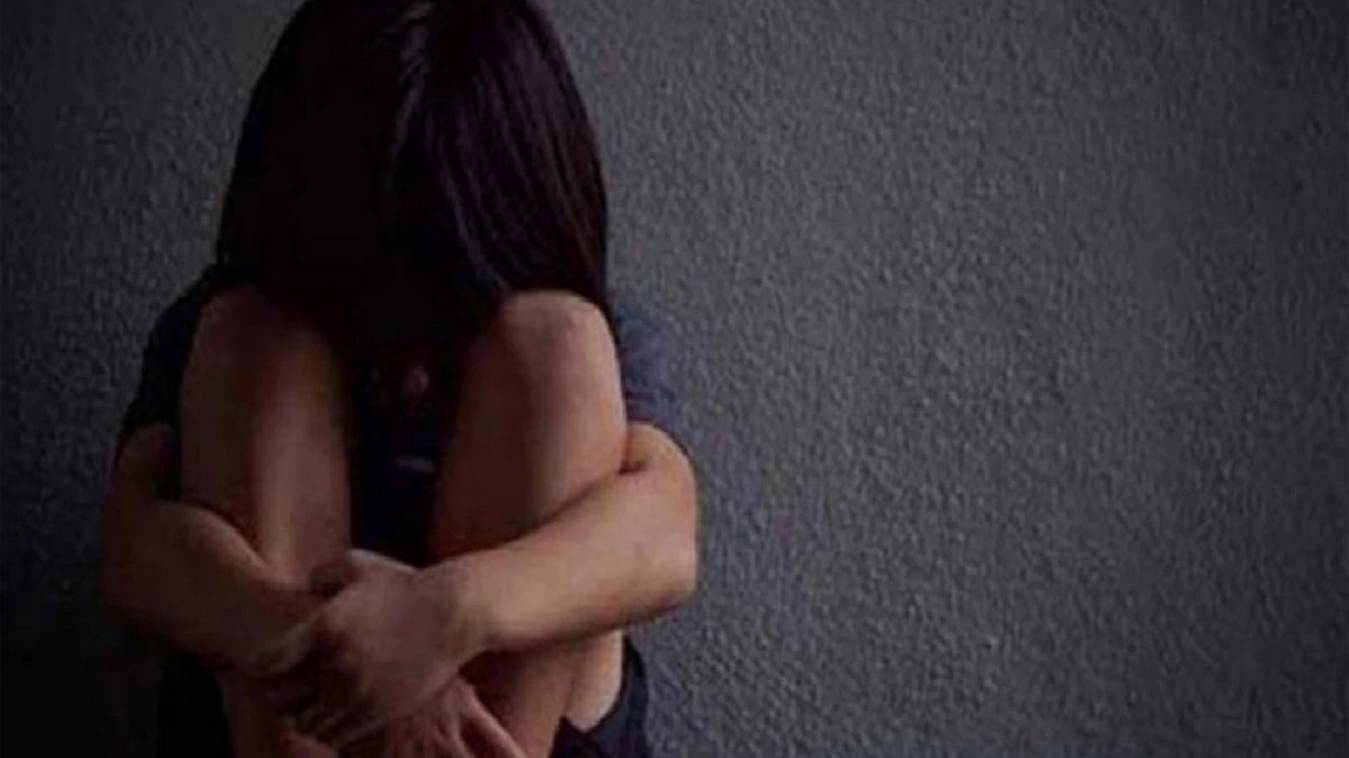 चंदौली में 18 वर्षीय युवती के साथ सामूहिक दुष्कर्म, दो आरोपी गिरफ्तार