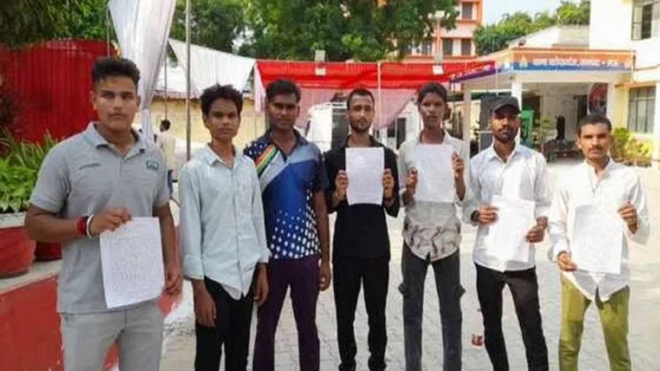 नौकरी दिलाने के नाम पर 3.20 लाख की ठगी, विरोध करने पर युवकों से मारपीट