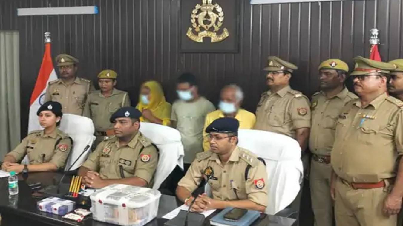 वाराणसी में स्मैक तस्करों का गिरोह पकड़ा, 10 लाख की स्मैक और 16 लाख रुपये नगद बरामद