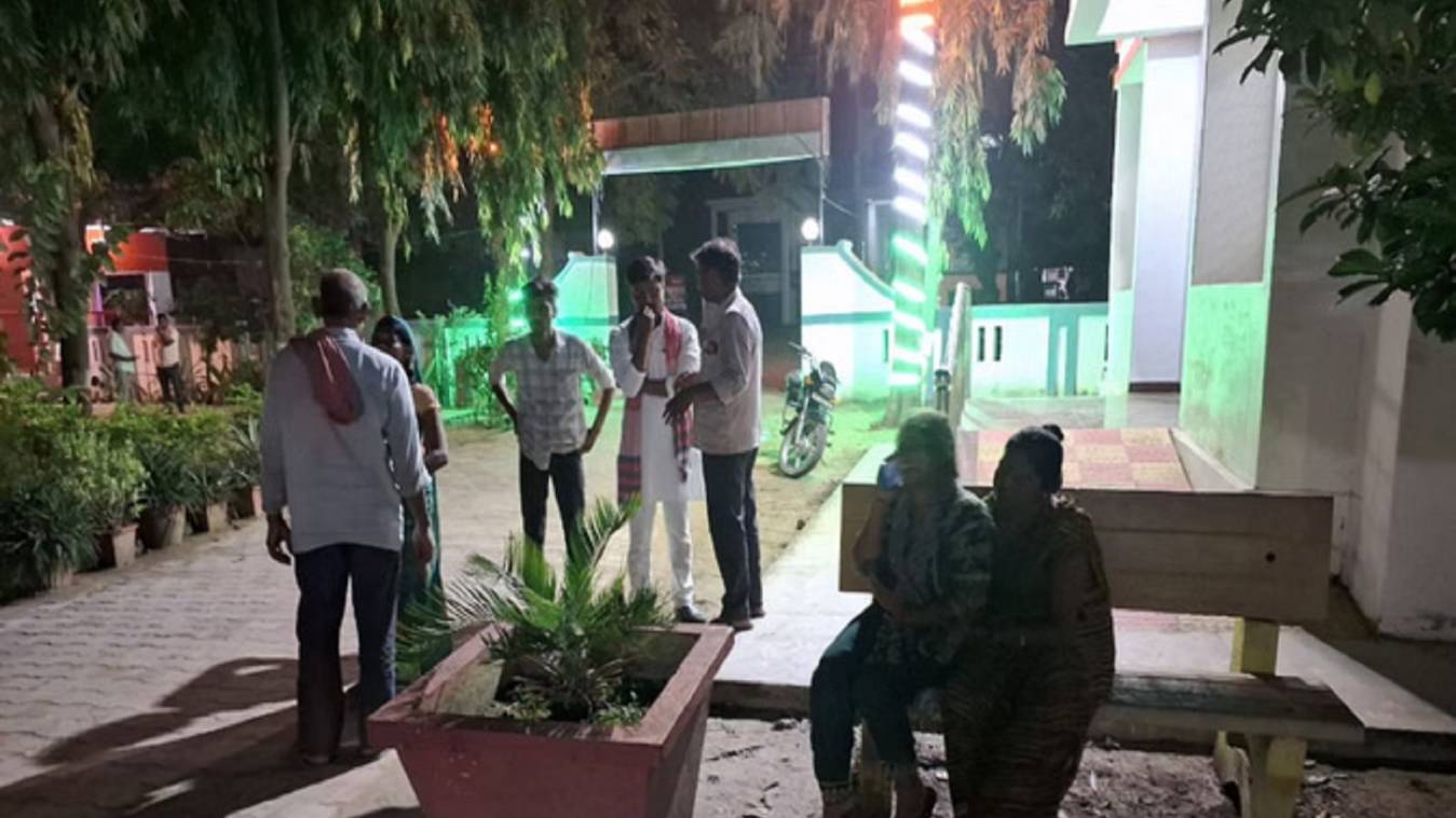 जौनपुर में सड़क हादसा: ट्रक की टक्कर से दो सगे भाइयों की मौत