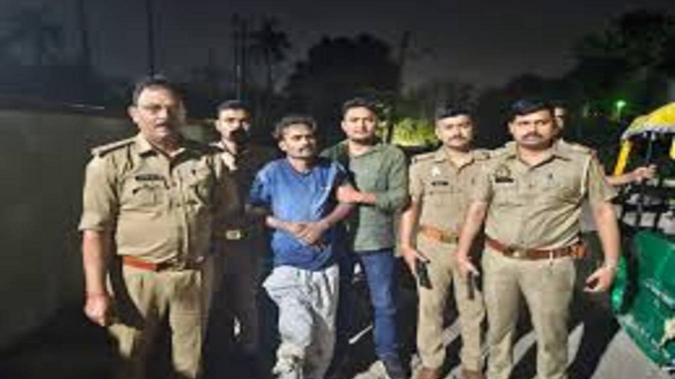 बलिया में मुठभेड़ : शिक्षक लूट व हत्या का आरोपी गिरफ्तार, एक बदमाश फरार