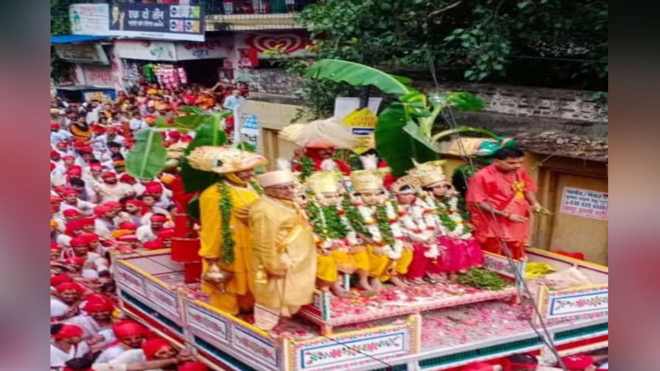 नाटीइमली के भरत मिलाप में प्रभु का होता है साक्षात दर्शन