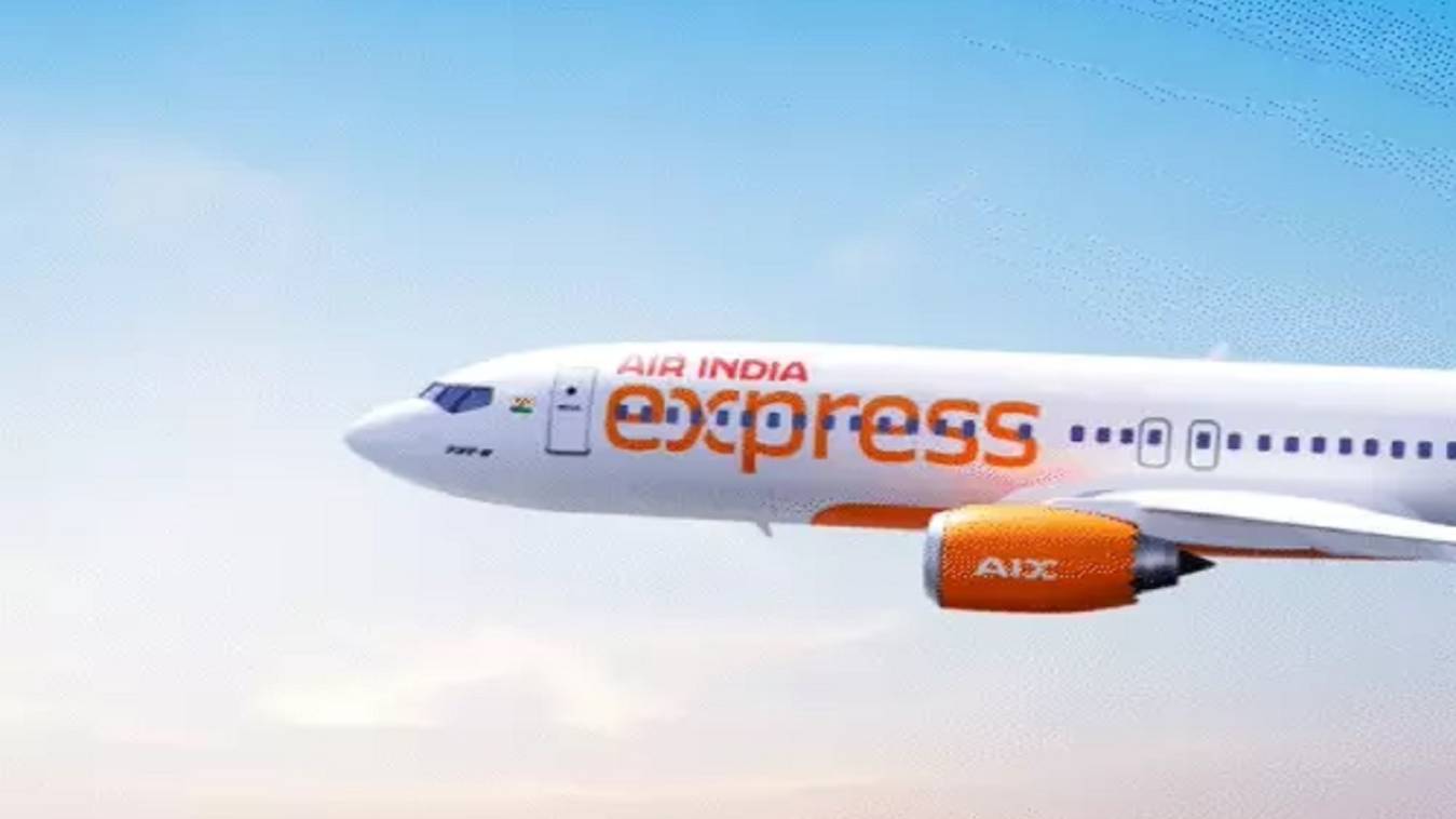 कॉकपिट का दरवाज़ा खोलने की कोशिश से हड़कंप, पायलट ने जताई अपहरण की आशंका