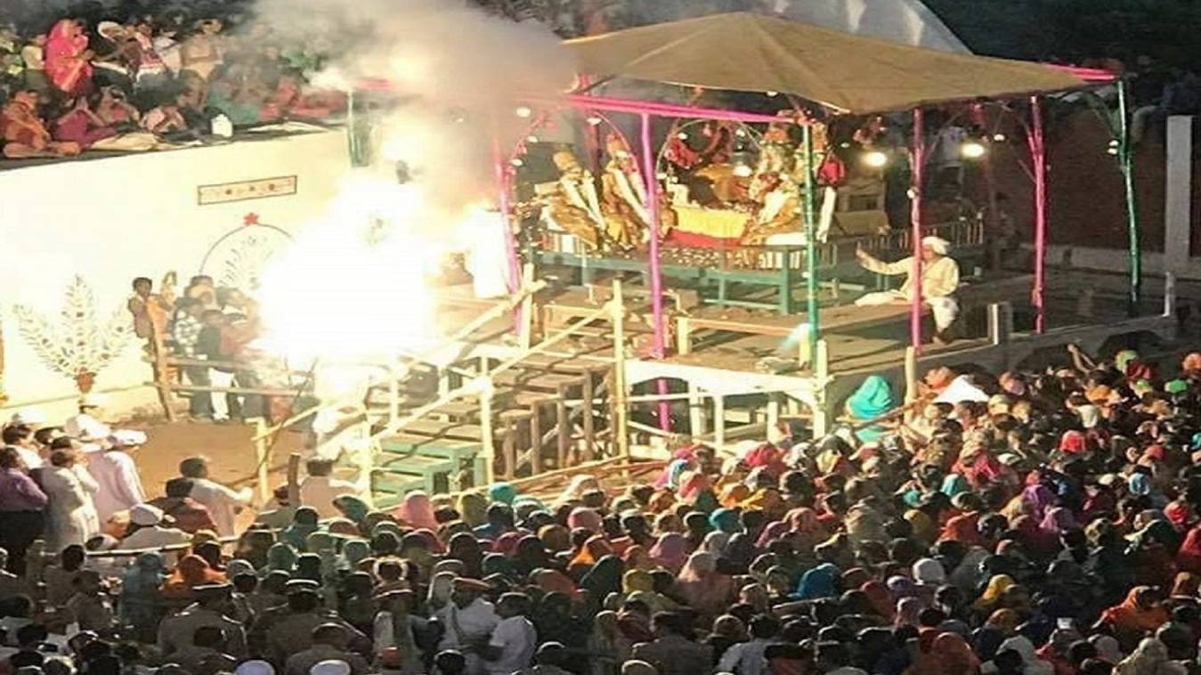 रामनगर में भोर की आरती कल