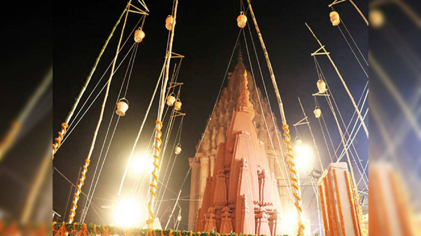 एक दीप अनंत पथ का, दिग-दिगंत के रथ का