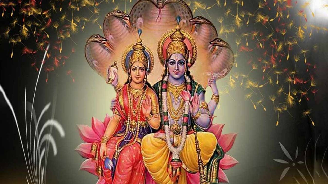 भगवान विष्णु एवं लक्ष्मी को समर्पित है कार्तिक मास