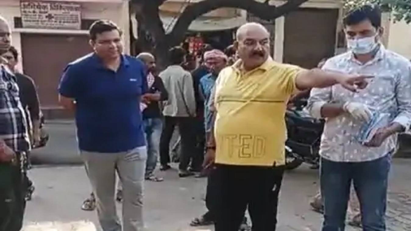 वाराणसी: भोजूवीर में युवक का शव मिलने से हड़कंप, शरीर पर चोट के निशान, सड़क हादसे की आशंका