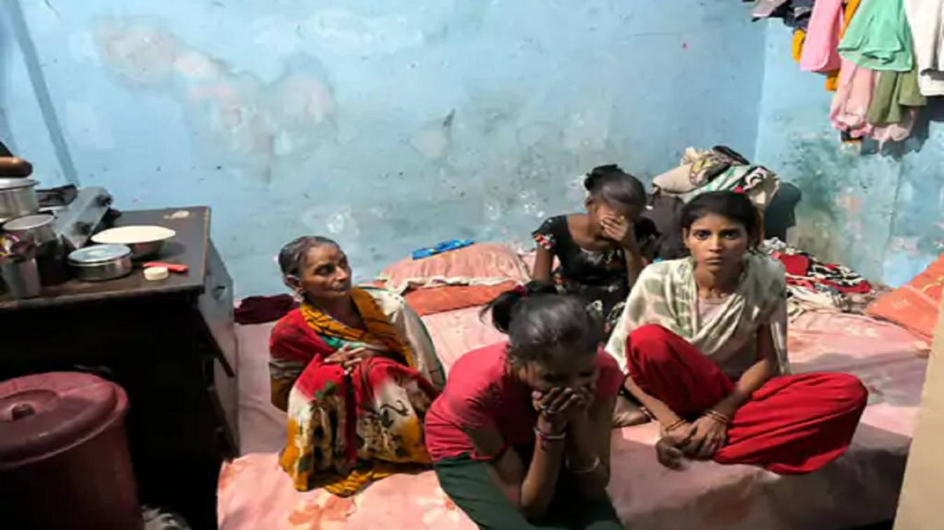 मोबाइल गेम खेलते-खेलते 13 साल के लड़के की मौत, बिस्तर पर बेहोश मिला शव, लखनऊ के इंदिरानगर की घटना