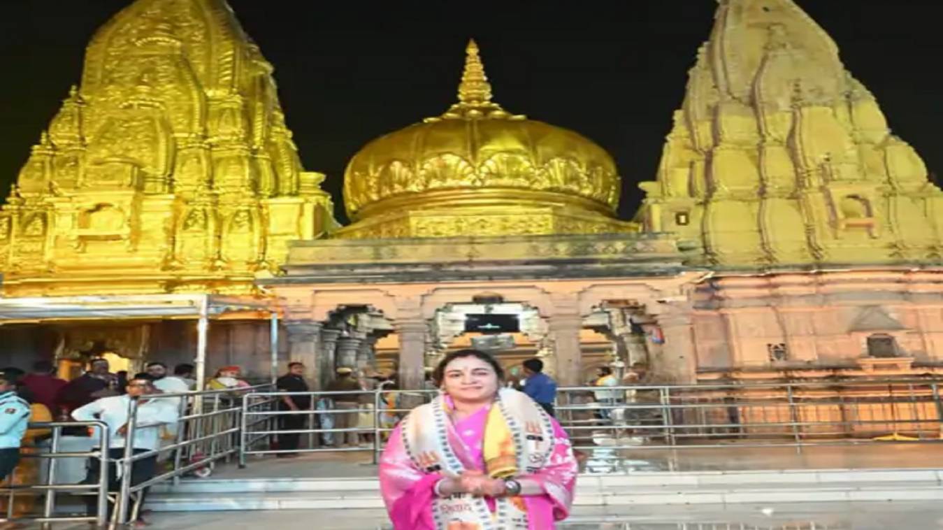 काशी पहुँचीं यूपी महिला आयोग की उपाध्यक्ष अपर्णा यादव, युवाओं के लिए ‘सनातन जन जागरण’ को बताया आवश्यक