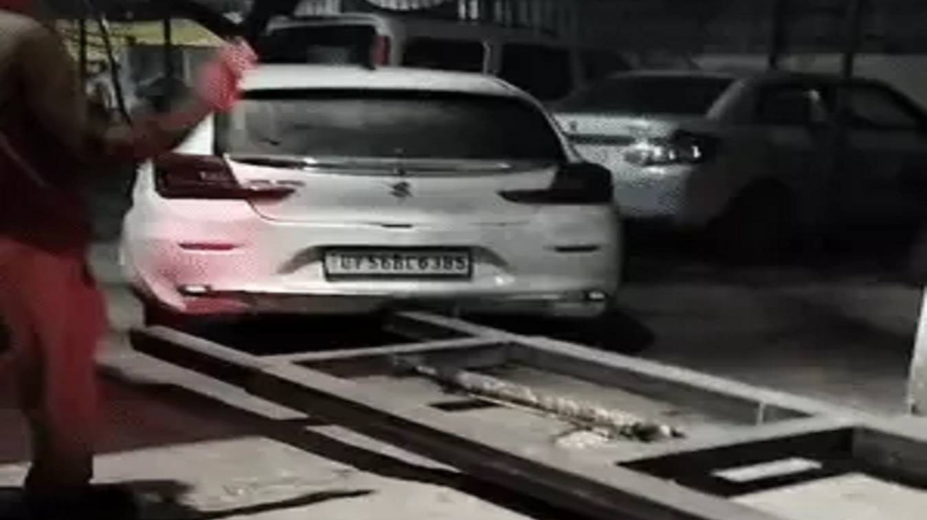 नीट छात्र का अपहरण कर चलती कार में 30 मिनट तक टॉर्चर