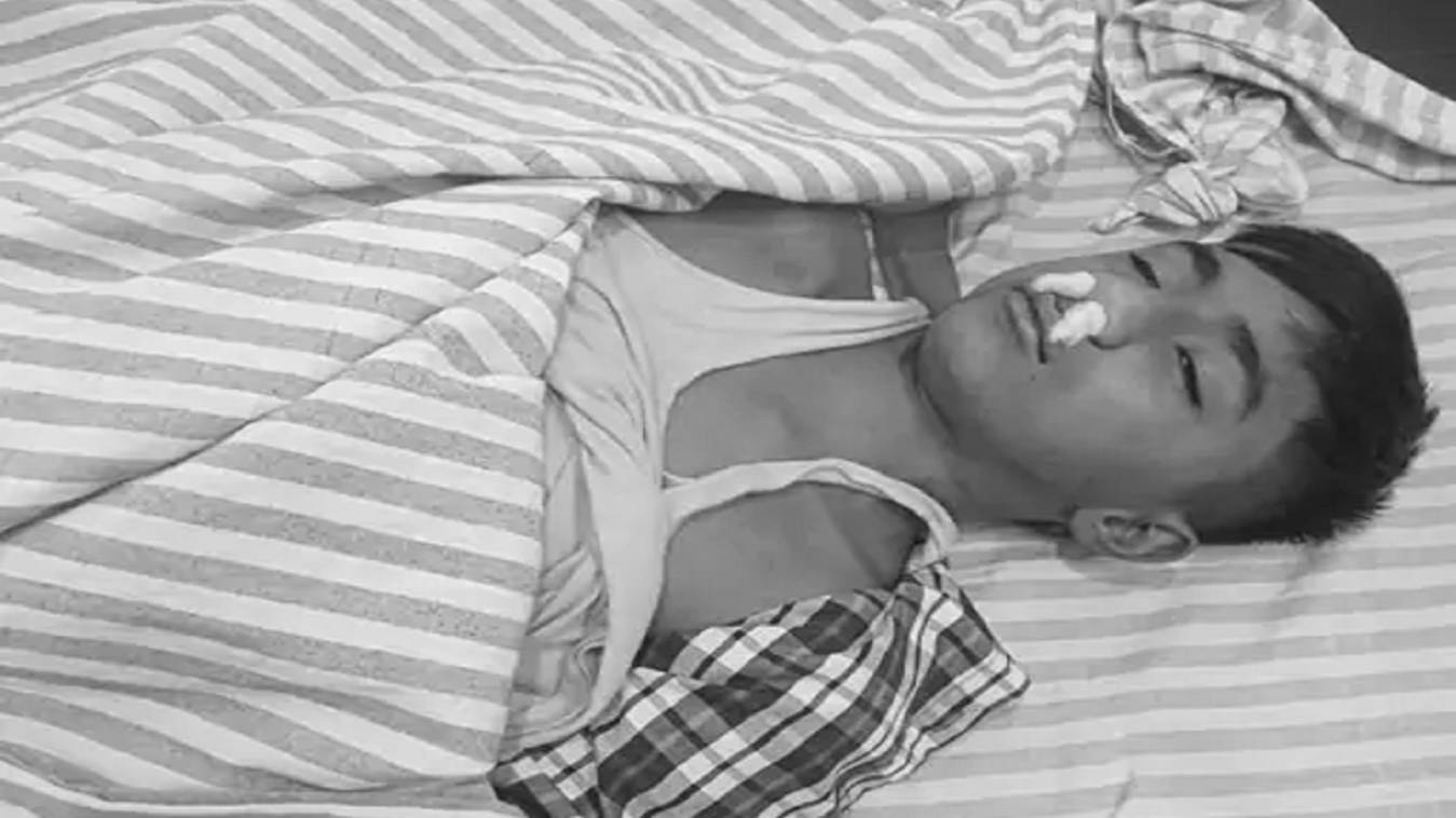 मेरठ में 8वीं के छात्र की संदिग्ध मौत: बाथरूम में बेसुध मिला, आईकार्ड की डोरी से बना फंदा बना वजह