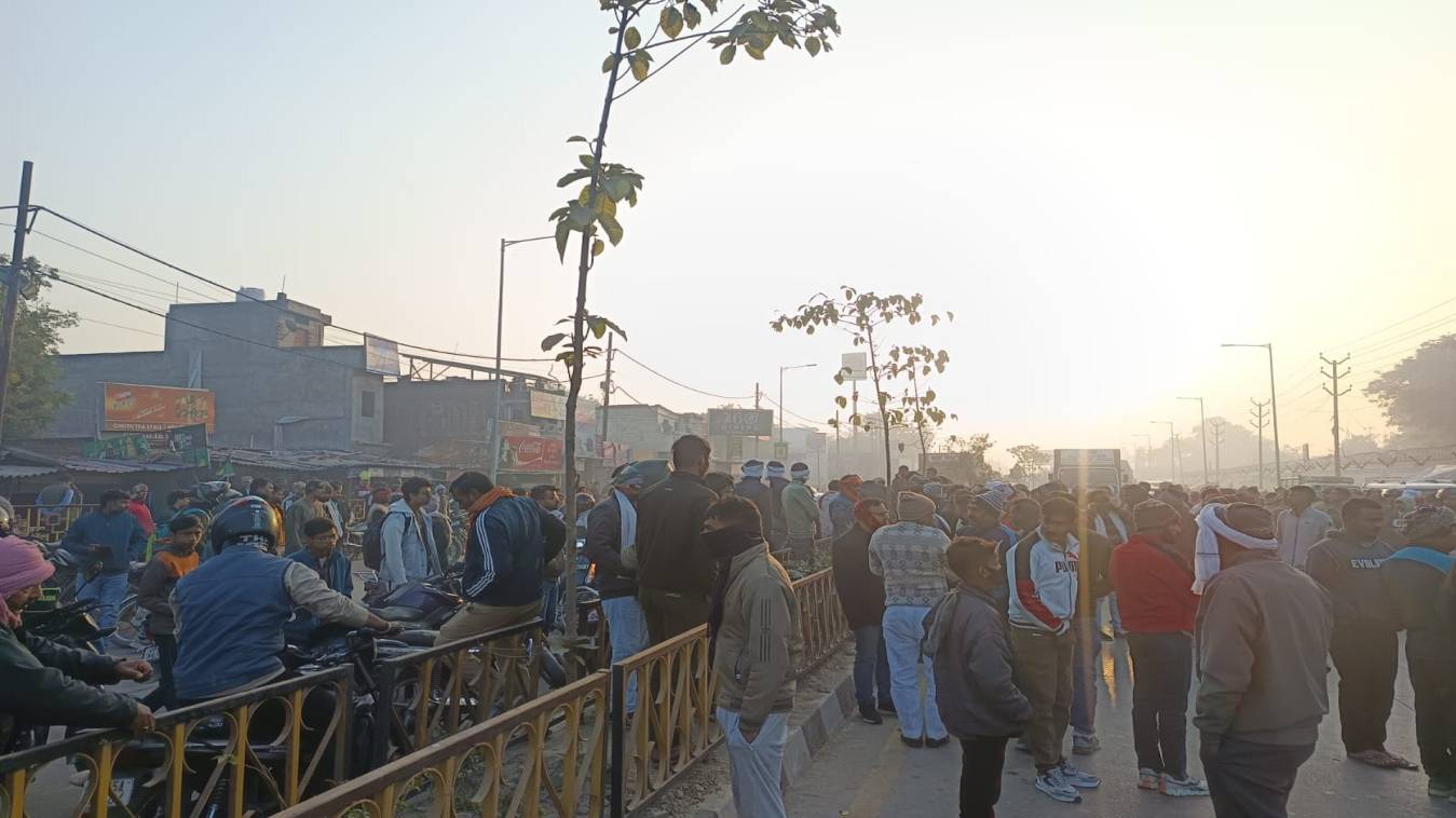 तेज़ रफ्तार एंबुलेंस ने ली पूर्व प्रधान के बेटे की जान