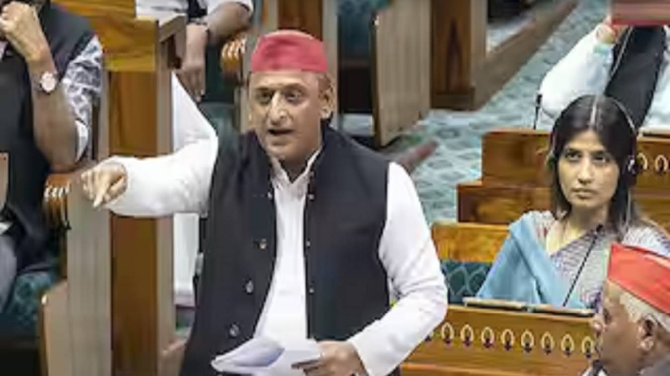 UP: ‘वंदे मातरम् सिर्फ नारा नहीं, जिम्मेदारी है’; लोकसभा में अखिलेश का सत्ता पक्ष पर वार