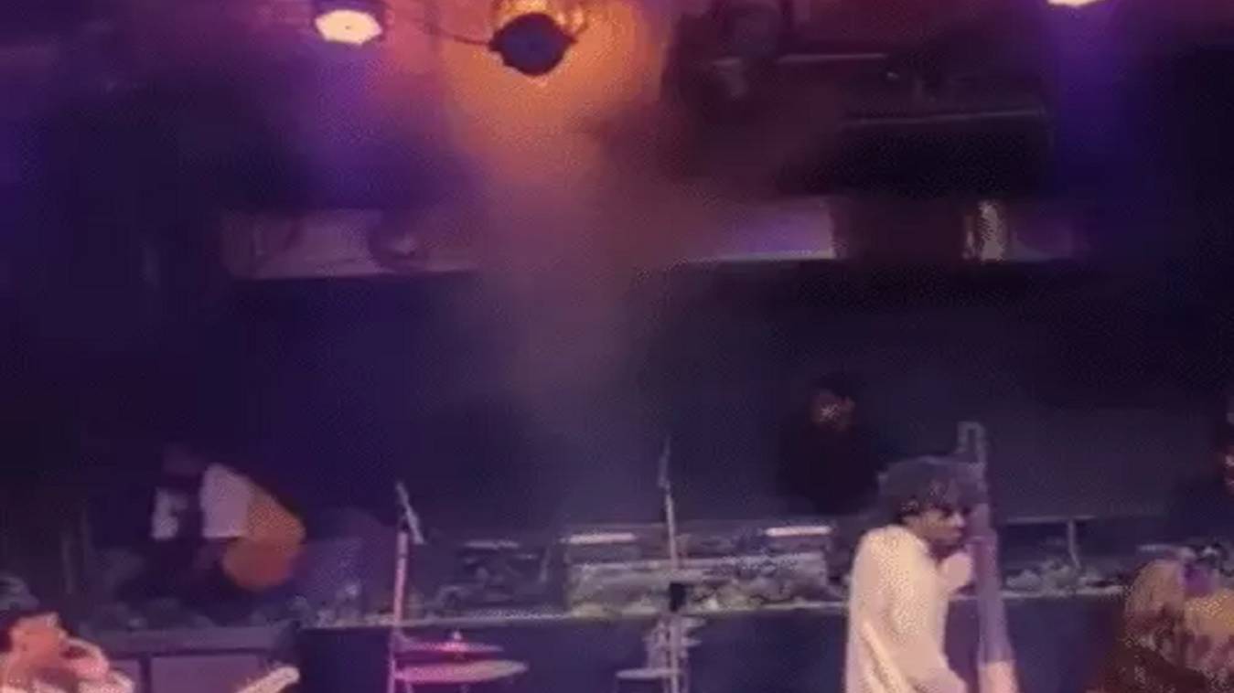 गोवा नाइट क्लब अग्निकांड: 25 की मौत, पुलिस ने मालिकों पर लुकआउट नोटिस जारी किया