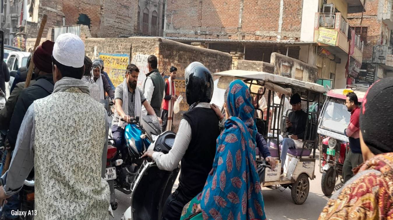 जैसे-जैसे की दवा मर्ज बढ़ता ही गया...