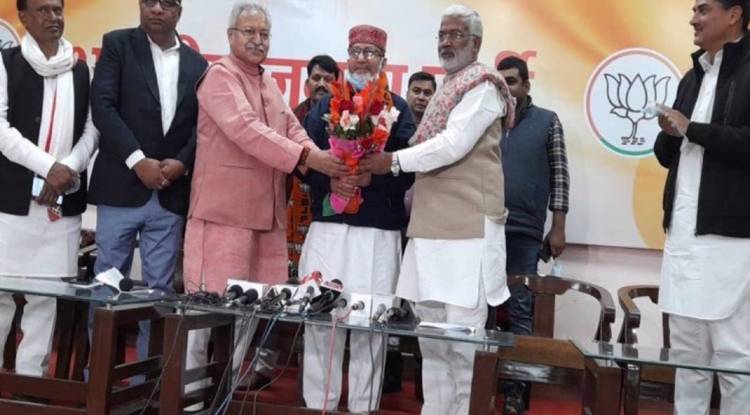 UP Election 2022: विधानसभा चुनाव से पहले समाजवादी पार्टी को झटका, शतरुद्र प्रकाश ने साइकिल की सवारी छोड़ कर,थामा भाजपा का दामन