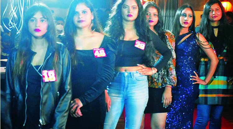 मिस्टर और मिसेस इंडिया काशी रत्न अवार्ड इवेंट का आयोजन