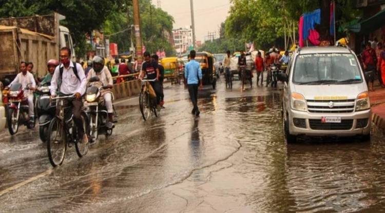 वाराणसी में बारिश के बाद फिर बढ़ी गर्मी, तापमान में उछाल, बढ़ी उमस