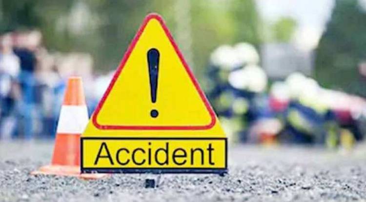  क्रेन की चपेट में आने से घायल बच्चे की मौत