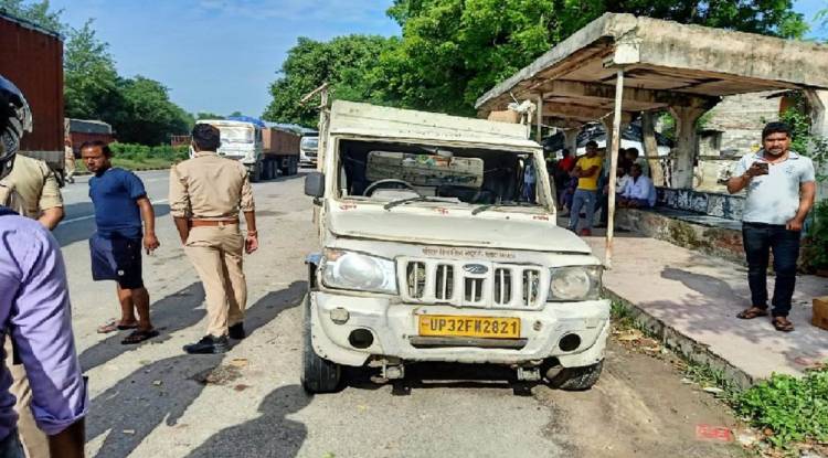 तेज रफ्तार कंटेनर ने पिकअप में मारी टक्कर, हादसे में दो लोगों की मौत