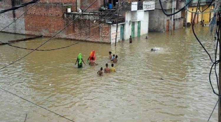 बाढ़ पीड़ित गर्भवती महिलाओं की होगी ख़ास देखभाल 