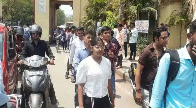 BHU School Admission 2023: कड़ी सुरक्षा के बीच entrance exam आयोजित 