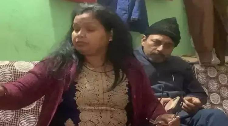 जम्मूतवी-एक्सप्रेस में महिला से लाखों के जेवरात छीनकर फरार हुए बदमाश, छानबीन में जुटी जीआरपी और एसओजी 