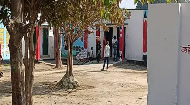  त्रिस्तरीय पंचायत चुनाव के लिए मतदान जारी, दोपहर एक बजे तक 12 फीसद डाले गए वोट