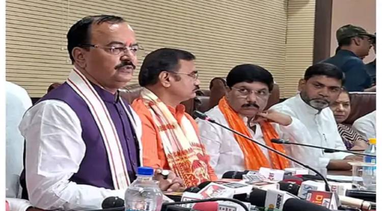 वाराणसी पहुंचे केशव प्रसाद मौर्या, गिनाई 8 साल भाजपा की उपलब्धियां