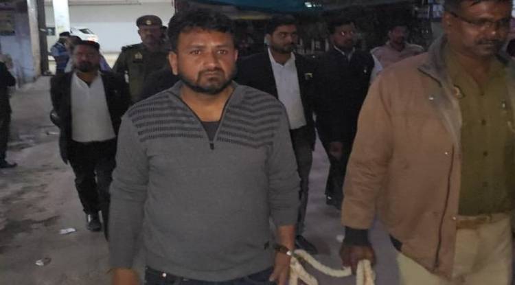वाराणसी कोर्ट ने गैंगस्टर अभिषेक सिंह हनी को किया दोषमुक्त, केबल कारोबारी की हत्या में 50 हजार इनामिया बना