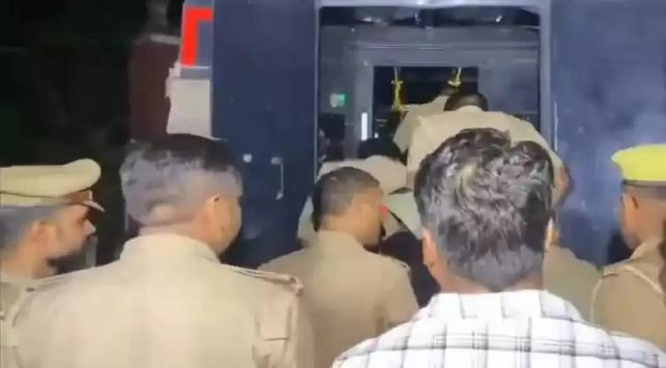 हवालात की हवा खाने गया गैंगरेप पीड़िता का आरोपी
