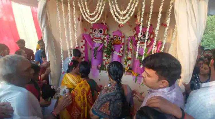 भक्तों के प्रेम में भीगकर भगवान होंगे बीमार : 108 कलश गंगाजल से भगवान जगन्नाथ को कराया देव स्नान, 14 दिनों तक काढ़े का करेंगे सेवन