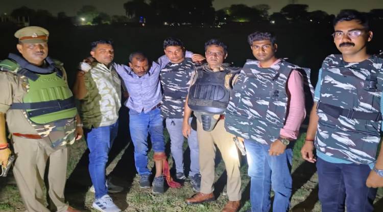वाराणसी में पुलिस और बदमाशों के बीच मुठभेड़, एक को लगी गोली, दो शातिर लुटेरे गिरफ्तार 