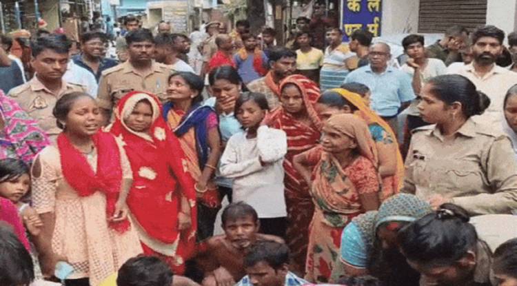   वाराणसी में दर्दनाक हादसा: सात वर्षीय बालक की गड्ढे में डूबकर मौत, निर्माणाधीन अपार्टमेंट के लिए खोदा गया था गड्‌ढा
